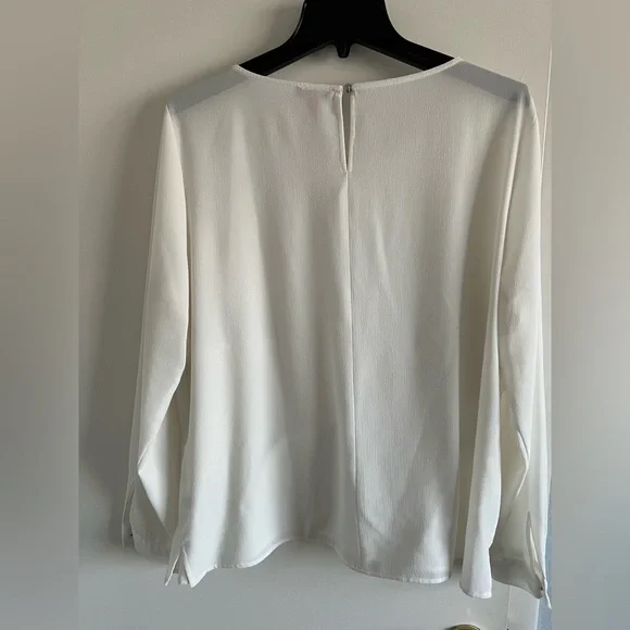 Vince Camuto white blouse - Picture 3 of 3